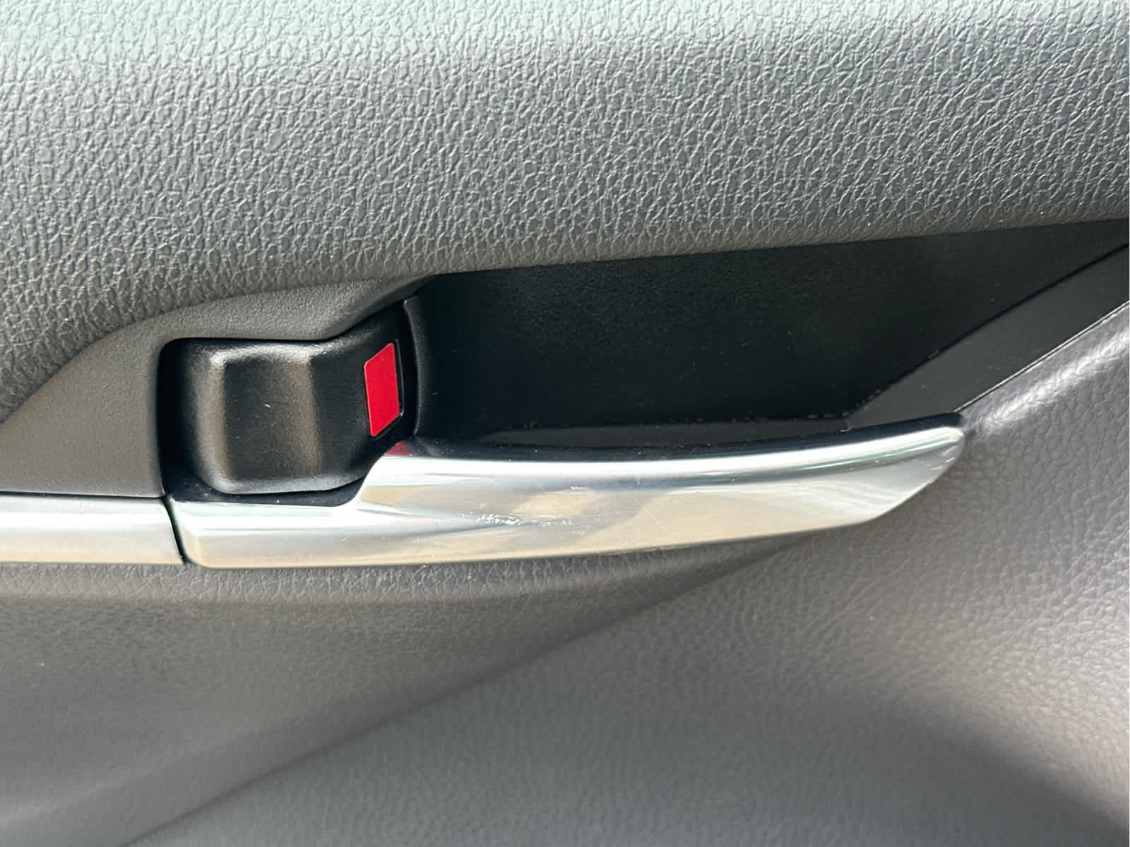 Vehicle image 20 of 44