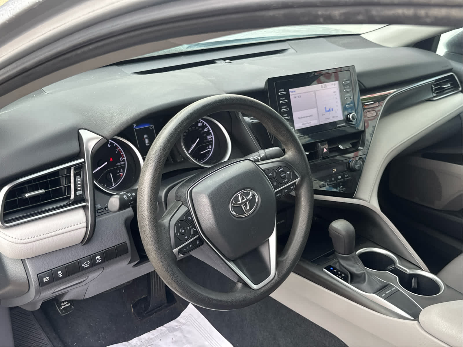 Vehicle image 24 of 44