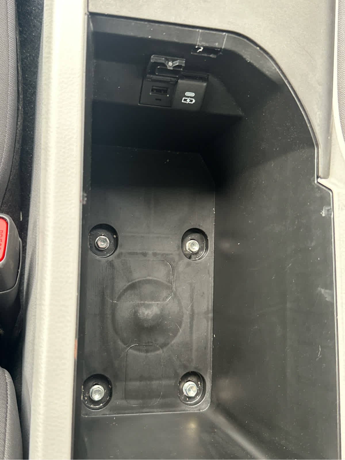 Vehicle image 36 of 44
