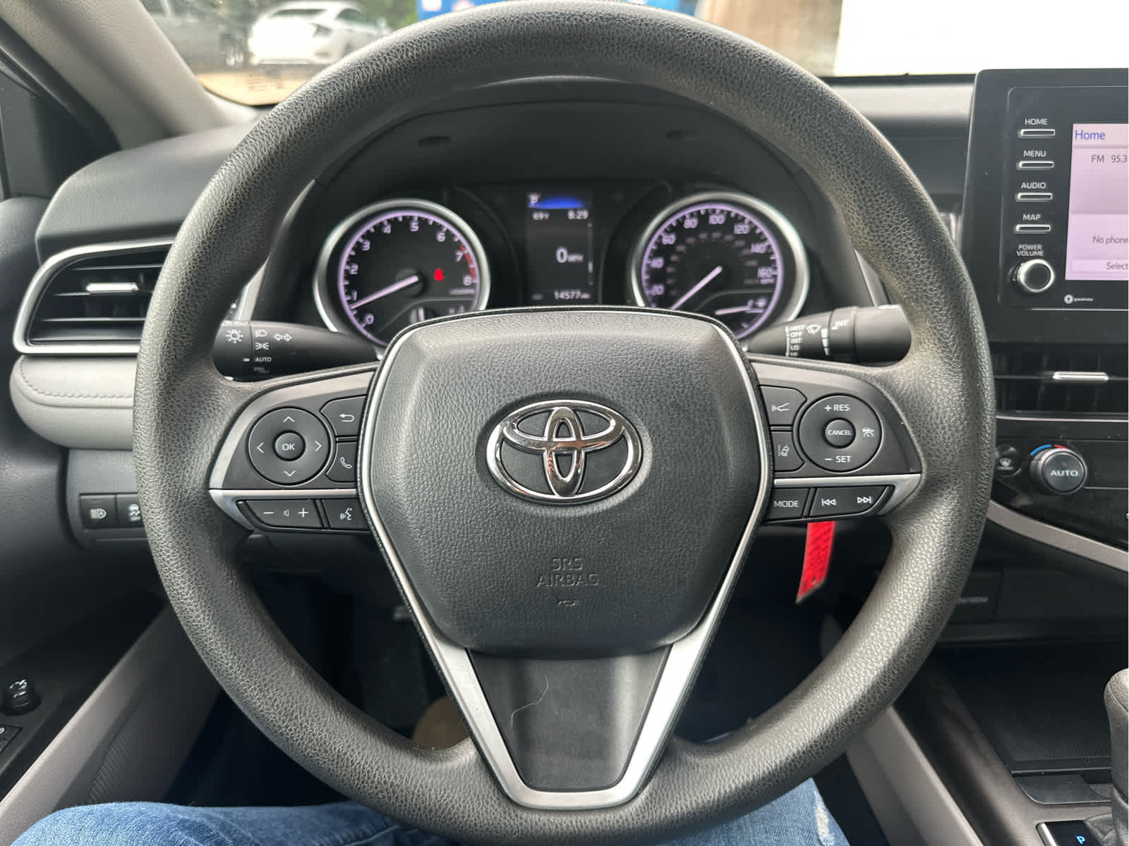 Vehicle image 26 of 44