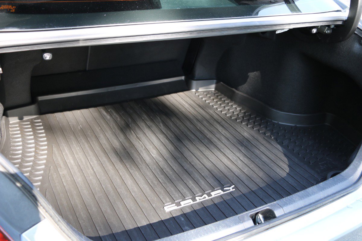 Vehicle image 27 of 29