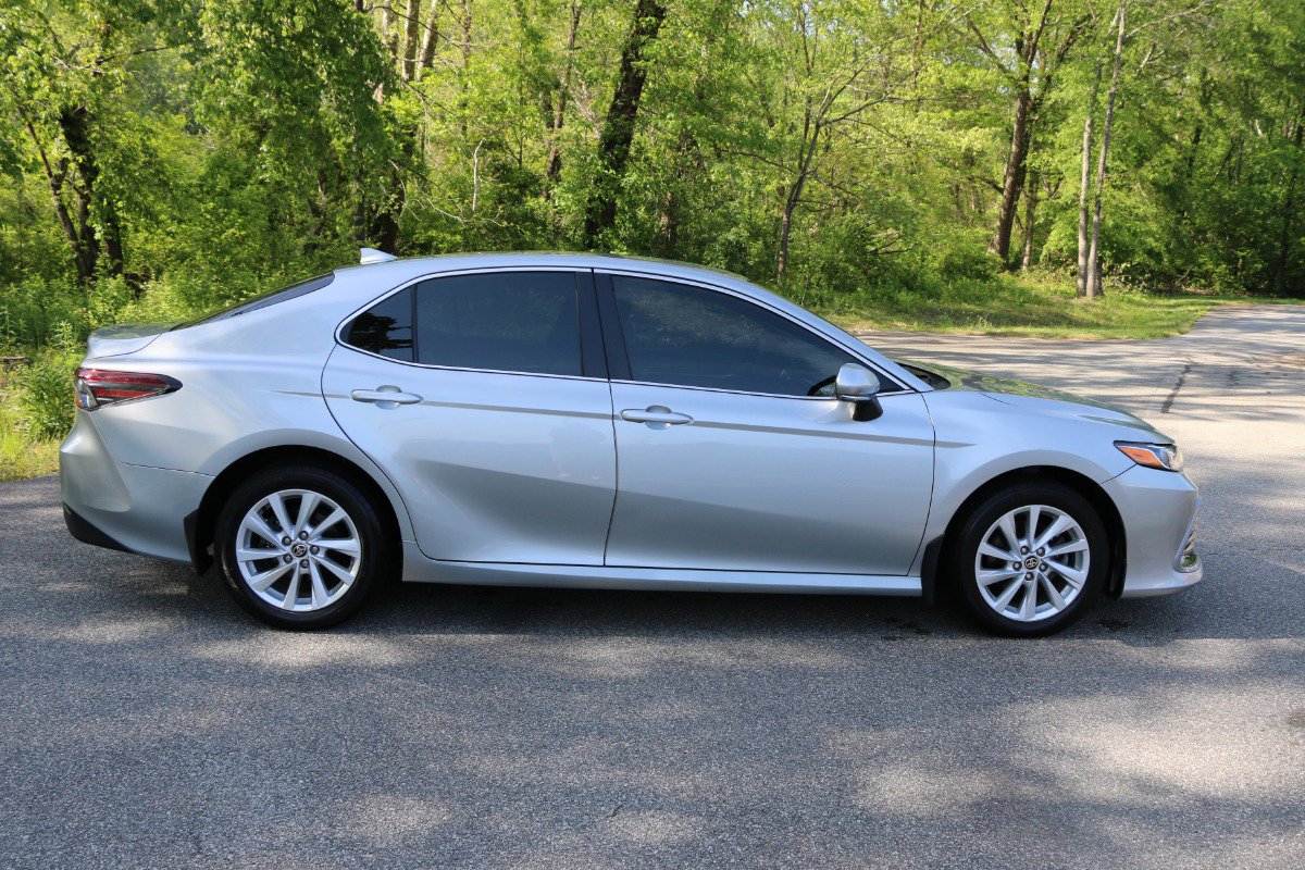 Vehicle image 4 of 29