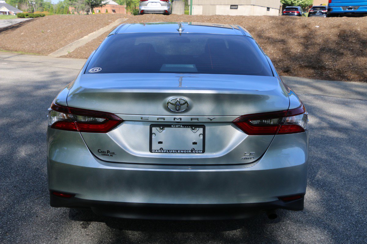 Vehicle image 6 of 29