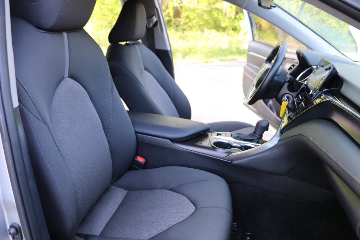 Vehicle image 24 of 29