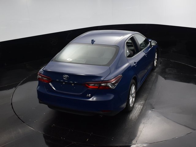Vehicle image 17 of 41