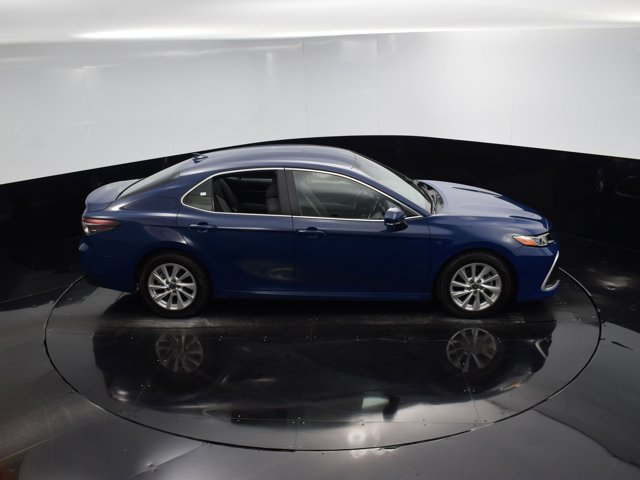 Vehicle image 13 of 41