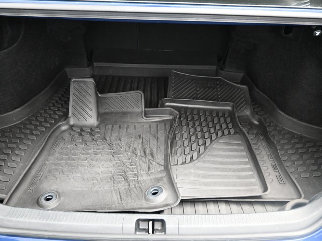 Vehicle image 34 of 41