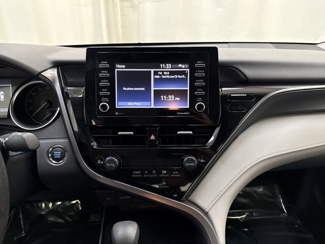 Vehicle image 23 of 28
