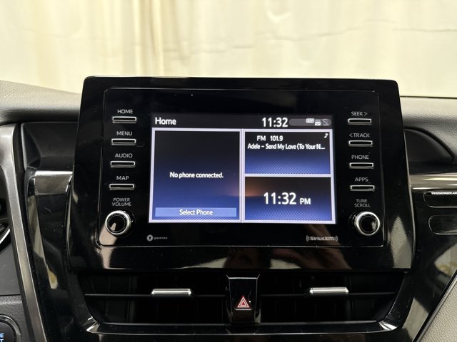 Vehicle image 21 of 28
