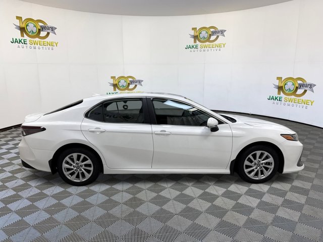 Vehicle image 4 of 28