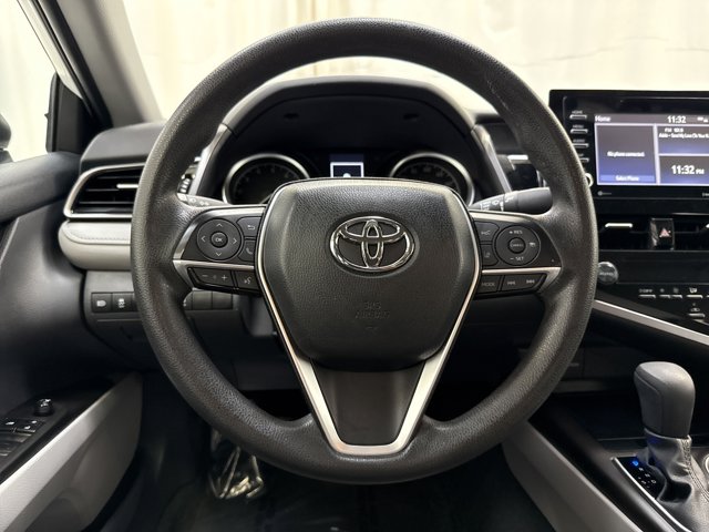 Vehicle image 16 of 28