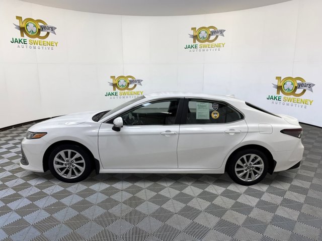 Vehicle image 8 of 28