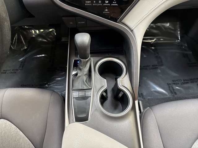 Vehicle image 24 of 28
