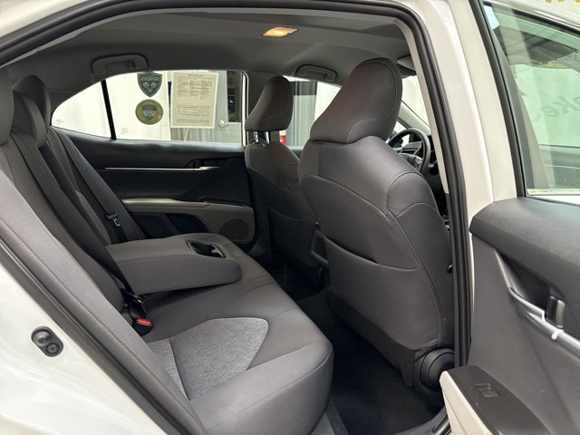 Vehicle image 12 of 28
