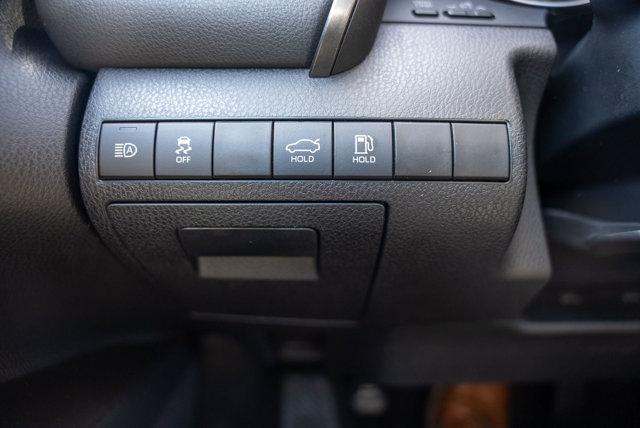 Vehicle image 20 of 35