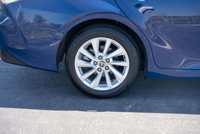 Vehicle image 9 of 35