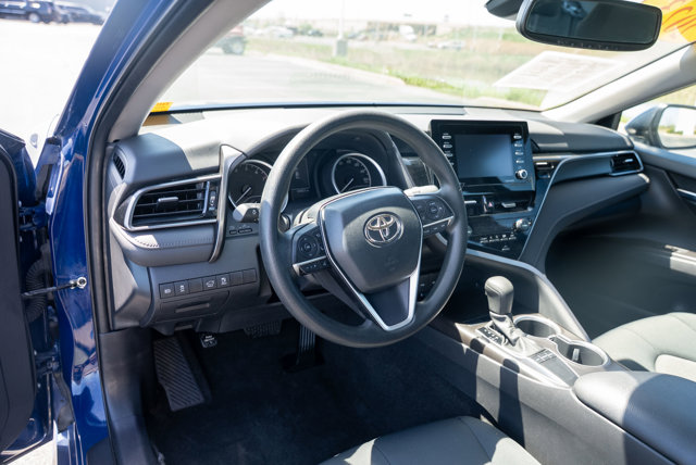 Vehicle image 18 of 35
