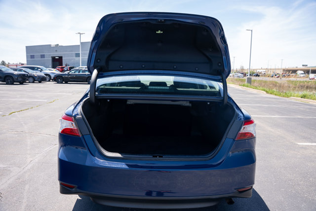 Vehicle image 10 of 35