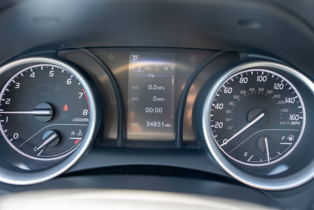 Vehicle image 23 of 35