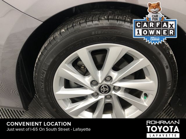 Vehicle image 12 of 30