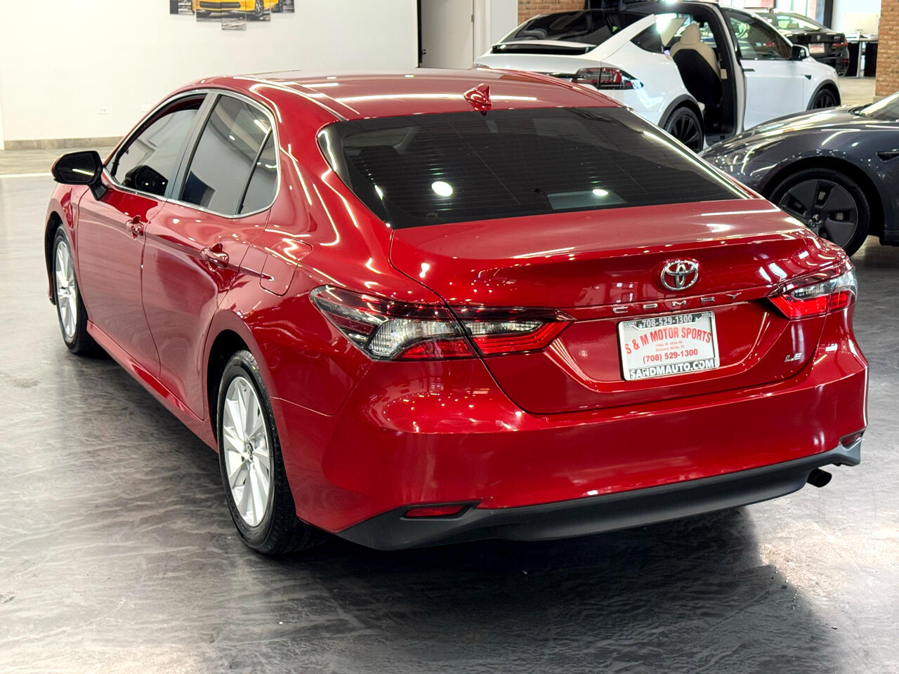 Vehicle image 18 of 50