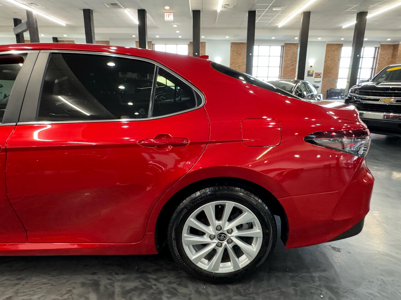Vehicle image 15 of 50