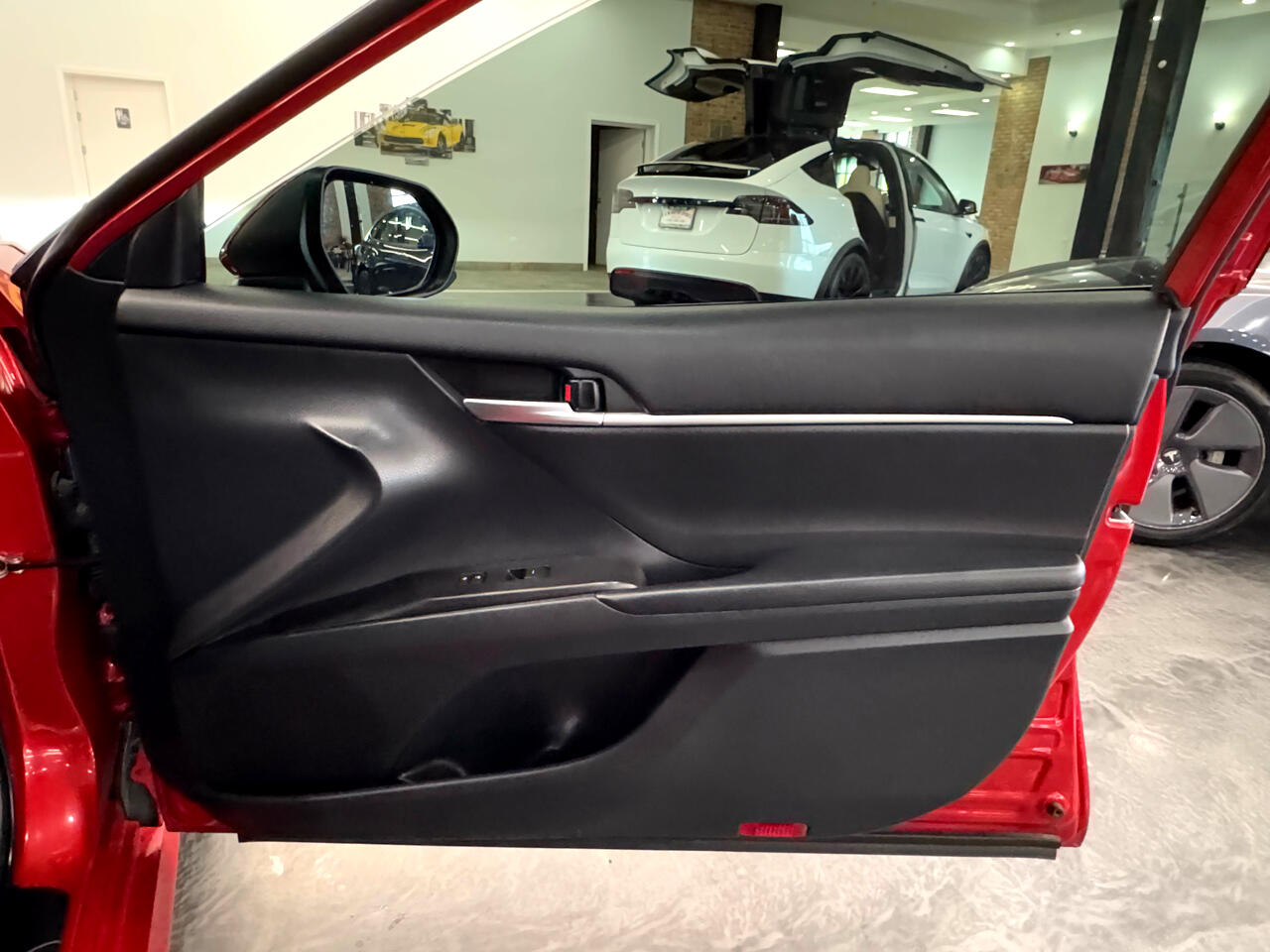 Vehicle image 46 of 50