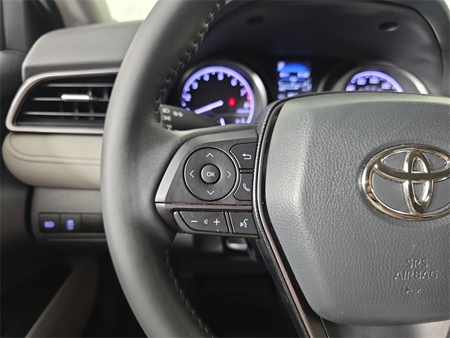 Vehicle image 23 of 37