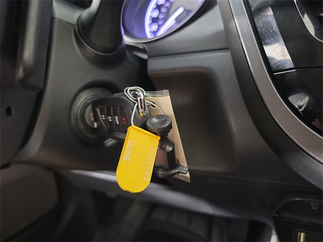 Vehicle image 21 of 37