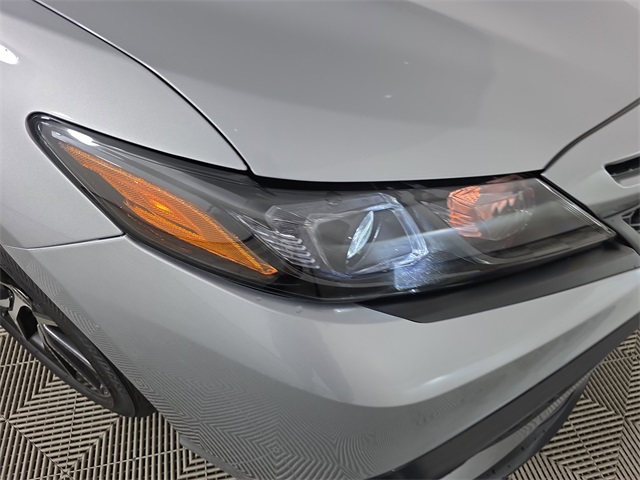 Vehicle image 10 of 37