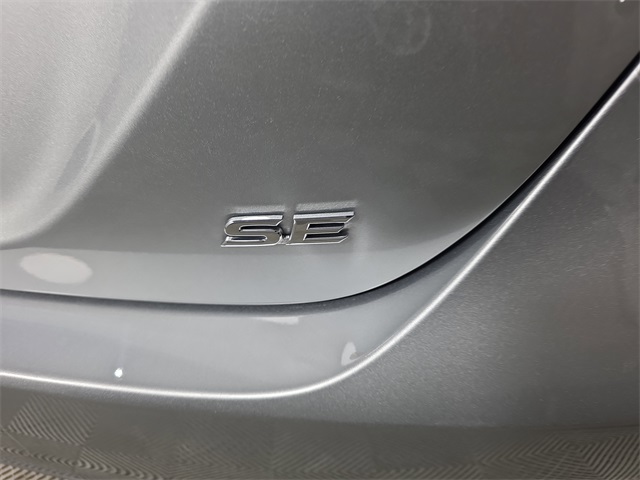 Vehicle image 11 of 37