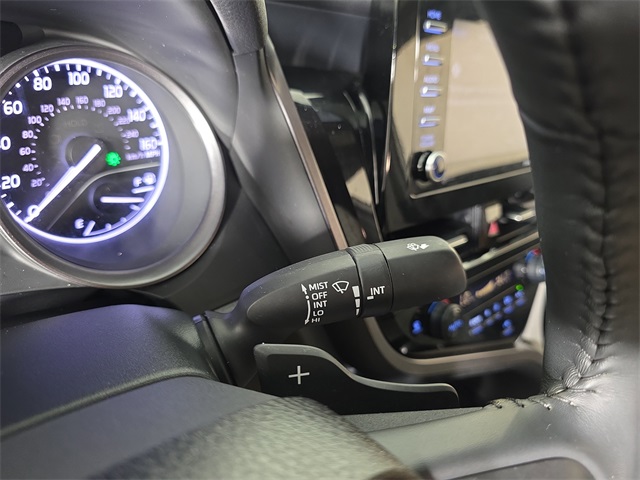 Vehicle image 26 of 37