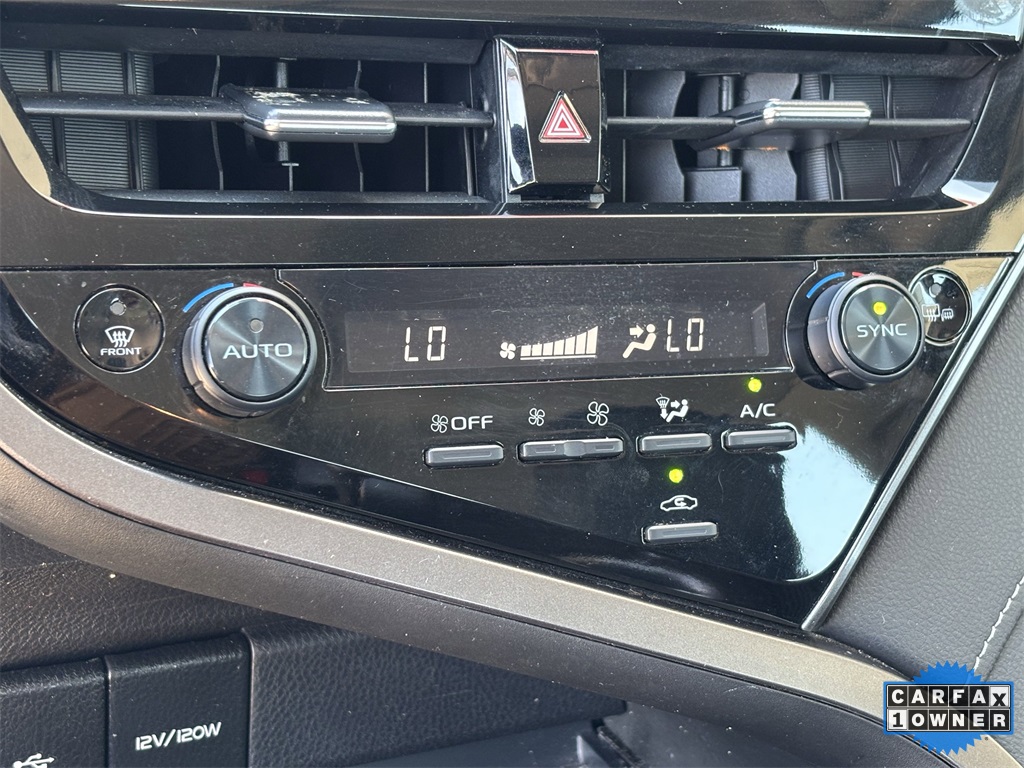 Vehicle image 15 of 26