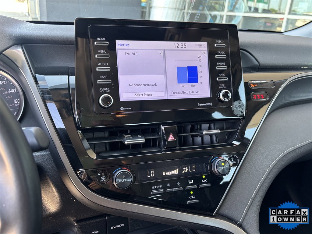 Vehicle image 13 of 26