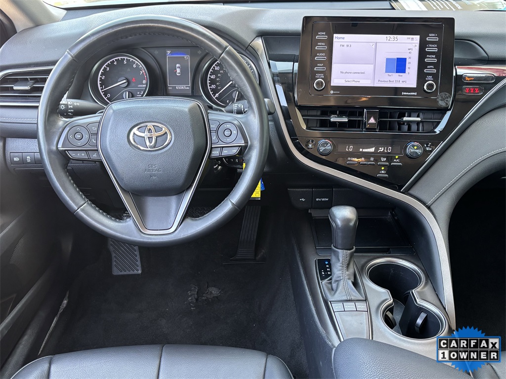 Vehicle image 10 of 26