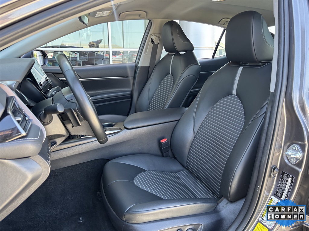 Vehicle image 20 of 26