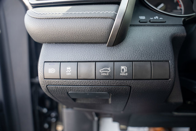Vehicle image 20 of 36