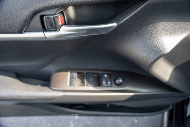 Vehicle image 16 of 36