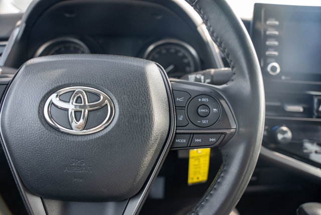 Vehicle image 22 of 36