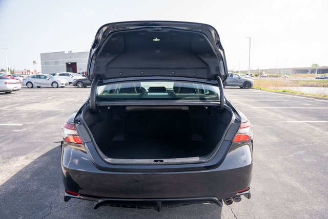 Vehicle image 10 of 36