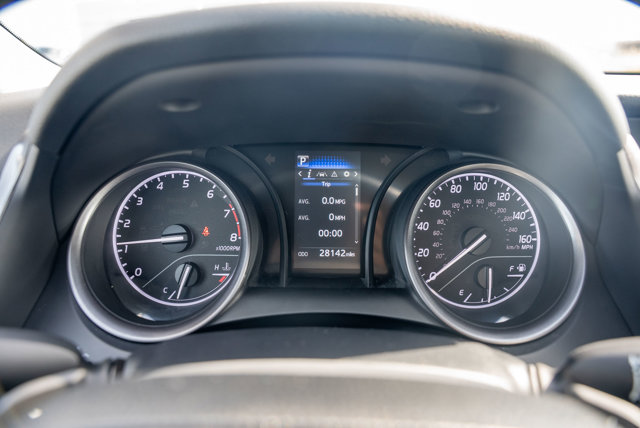 Vehicle image 23 of 36