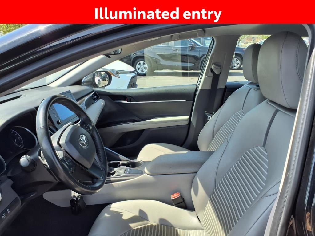 Vehicle image 12 of 28