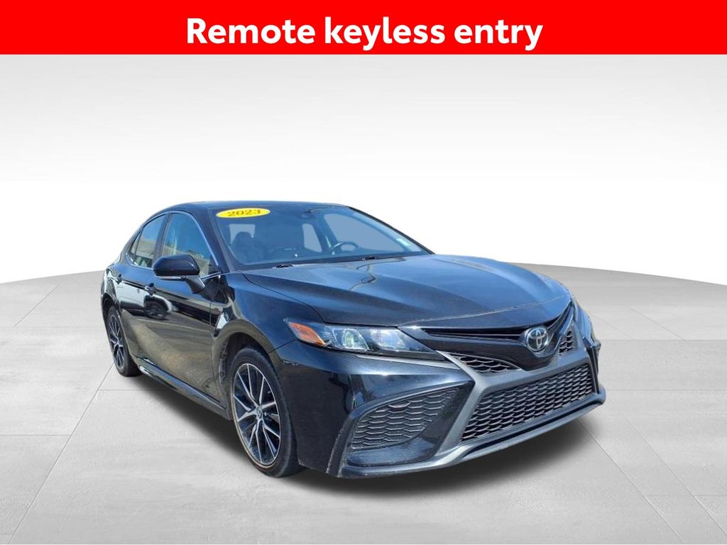 Vehicle image 3 of 28