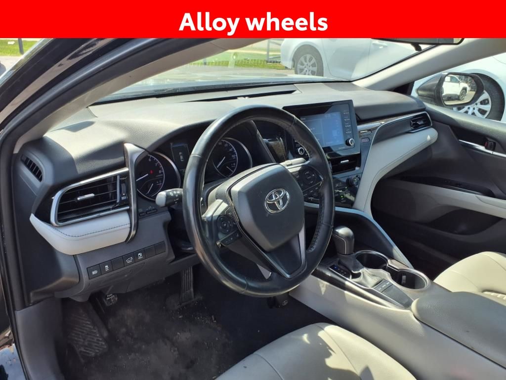 Vehicle image 13 of 28