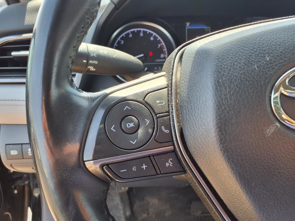 Vehicle image 19 of 28