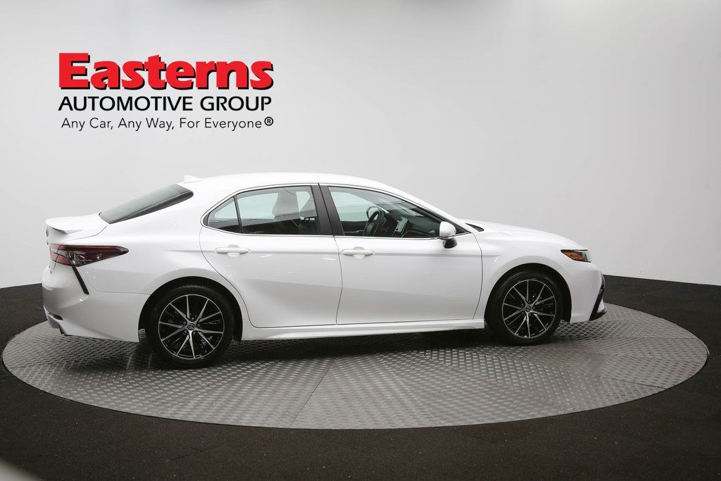Vehicle image 23 of 61