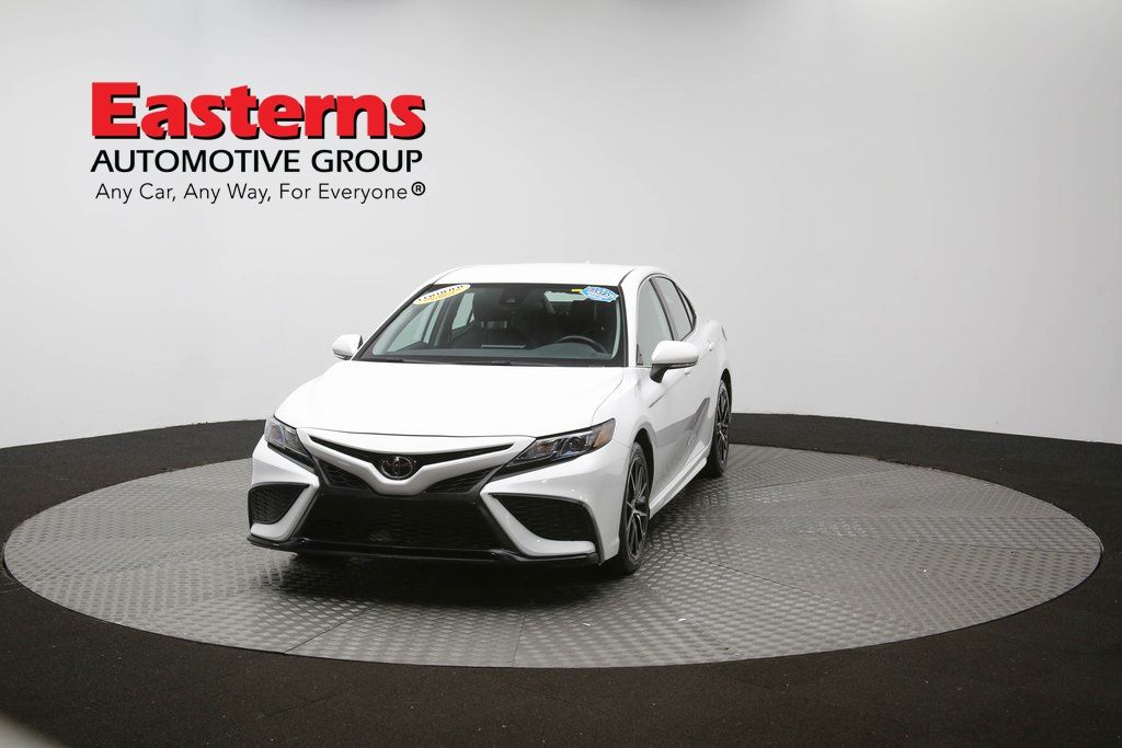 Vehicle image 3 of 61