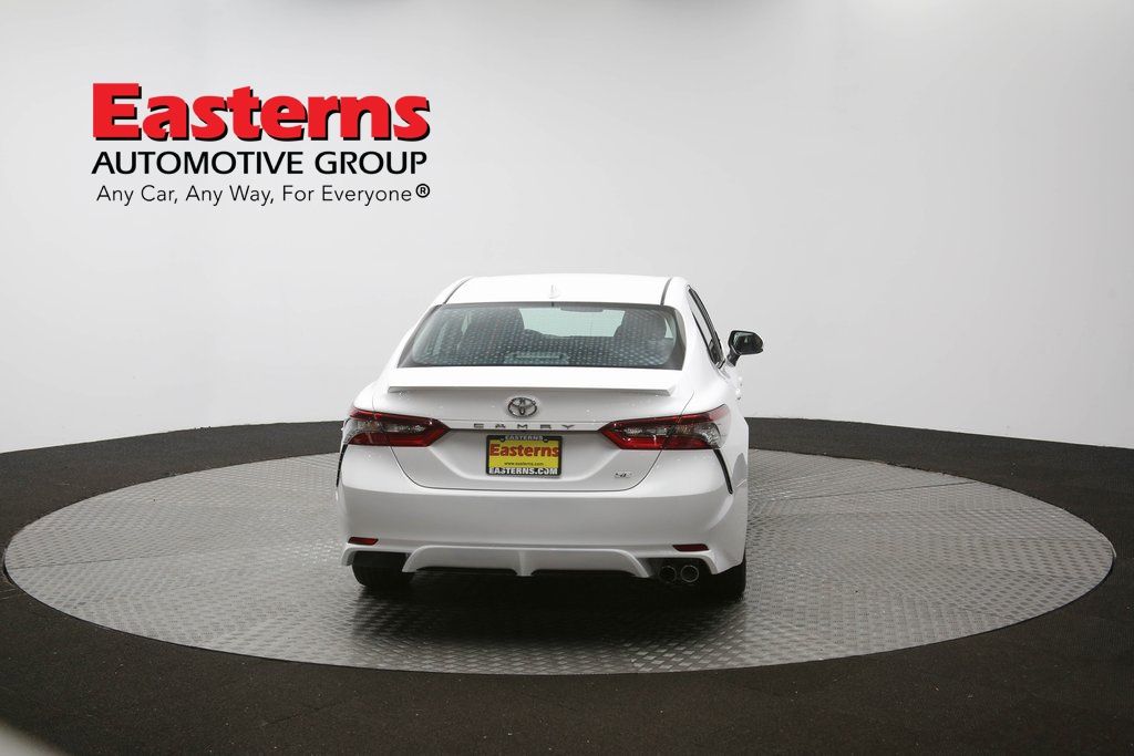 Vehicle image 29 of 61
