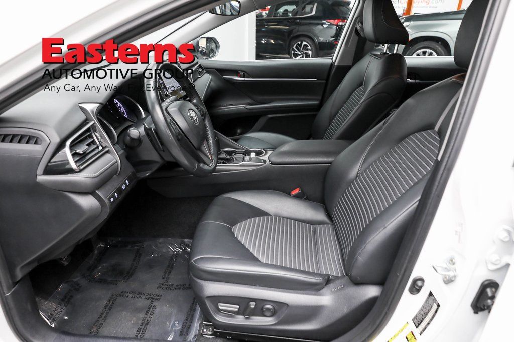 Vehicle image 44 of 61