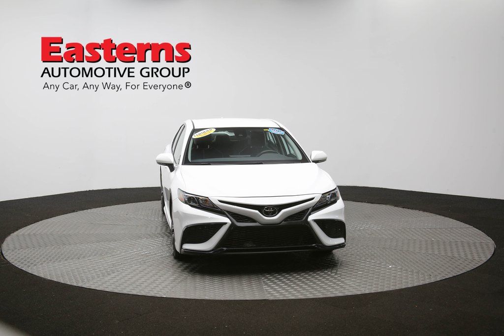 Vehicle image 9 of 61